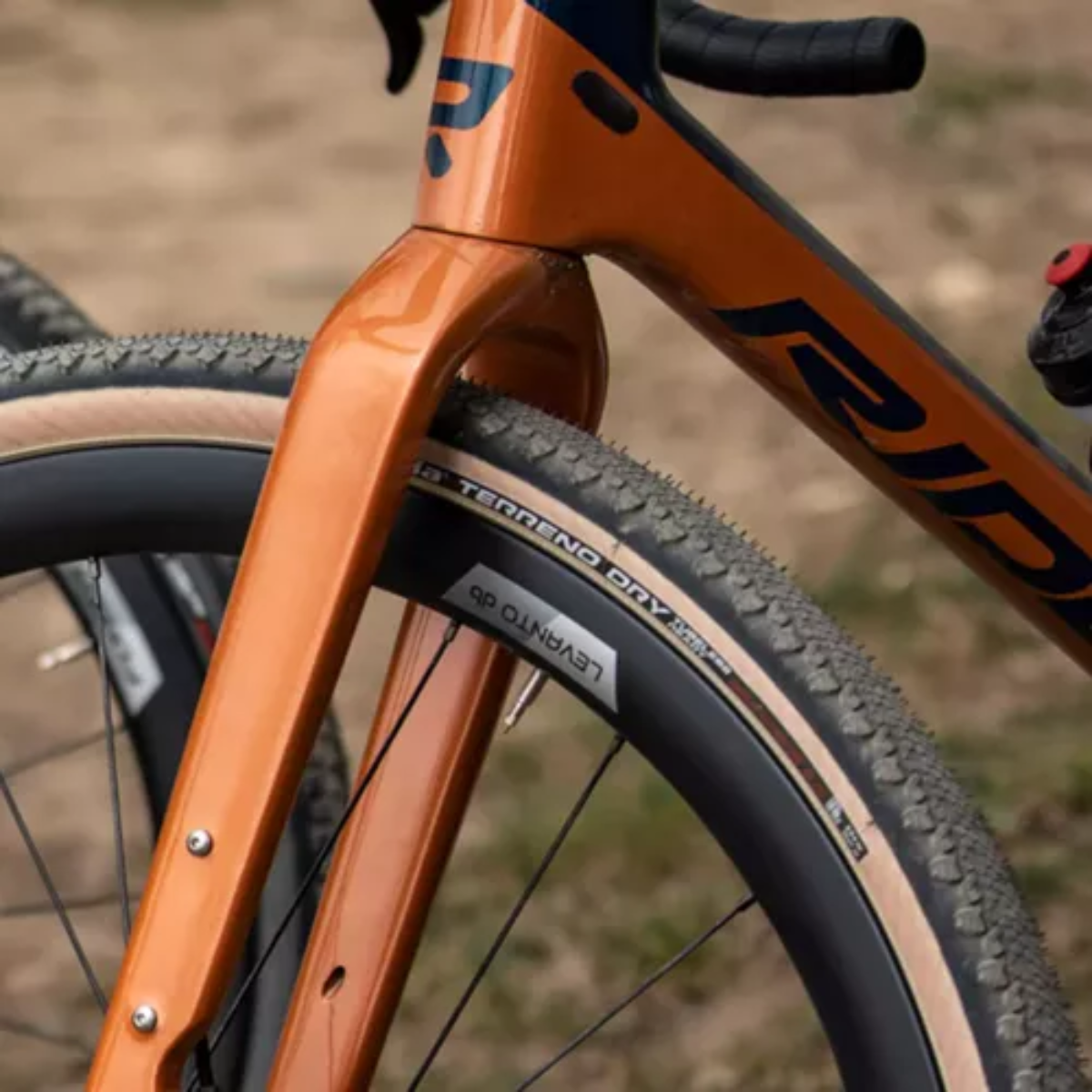 Pneu Vittoria Terreno Dry 700x40 TLR 120 TPI - Gravel