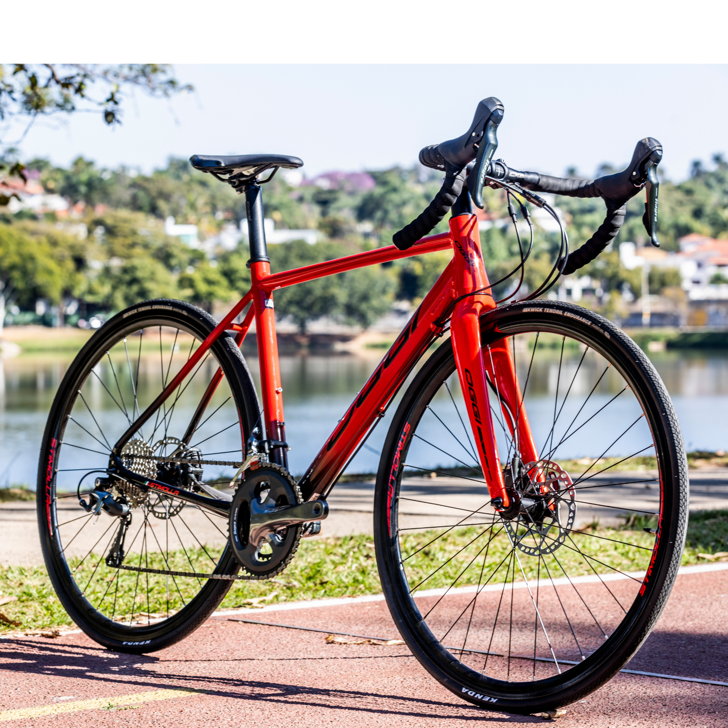 Bicicleta aro 700C Oggi Stimolla Disc 2021