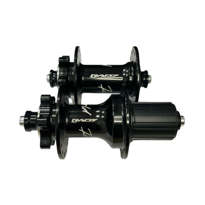 Par de Cubos RAD7 32 Furos – 100x9 mm / 135x9 mm com Freehub HG e Rolamentos